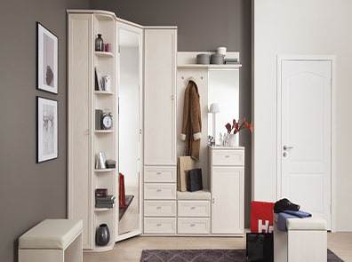 Omare in garderobe category